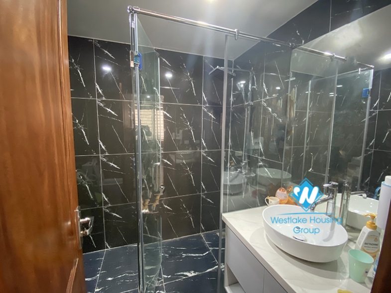 Garden house 4 bedrooms river view for rent in Ngoc Thuy, Long Bien district